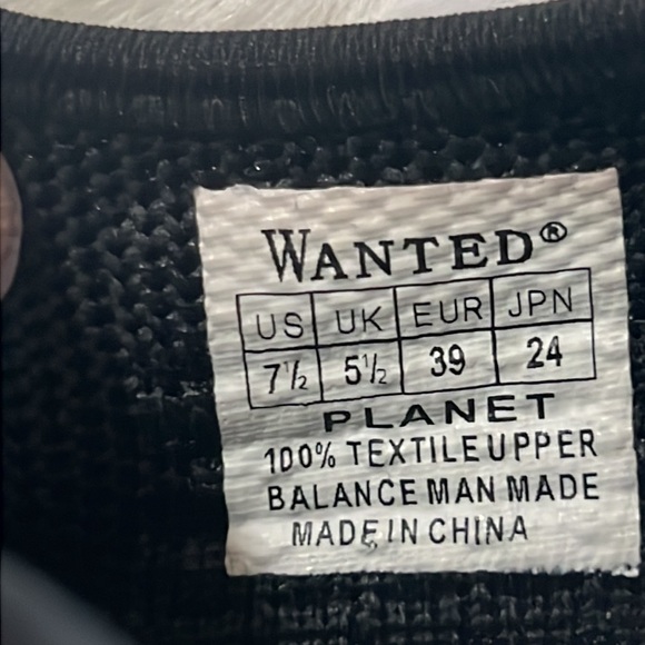 Brand Wanted, like new….worn once, size 7.5…Black - Picture 5 of 5
